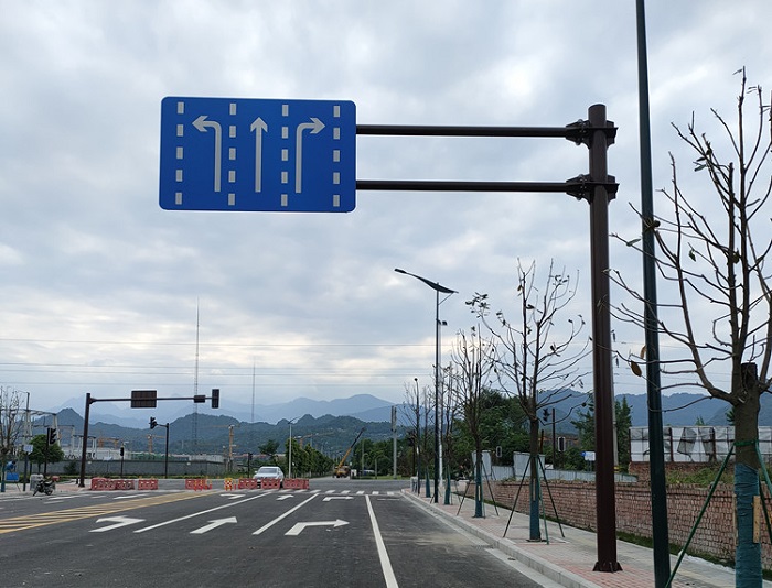 交通標(biāo)志牌